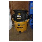 dewalt wet dry vac