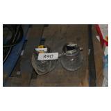 2 solar lights