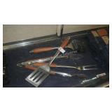 4pc grill set (display)