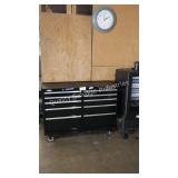 craftsman 10 drawer tool box (keys in office)