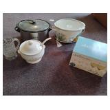 Slow Cookers , Pfaltzgraff Dish, 6 Dailyware Cups