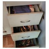 Contents of Drawers Utensils Towels ++