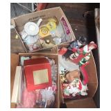 Christmas Figurines Snow Globes ++