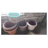 Plastic Planters & Baskets