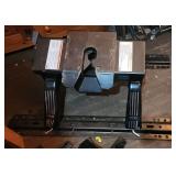 Reese 5th Wheel Truck Mount Trailer Hitch 30047