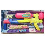 Super Soaker MDS Gun with Box