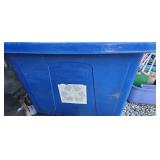Large Rubbermaid Floor Bin Tub
