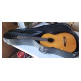 Yamaha Eterna EC-10 Acoustic Guitar Needs Strings