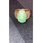 14k 565 gold ladies ring w/ jade green stone