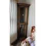 Corner curio