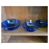 3 Pyrex blue mixing/ nesting bowls