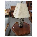 2 table lamps