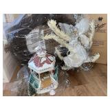 Avon holiday lot  of 3 - lighted wreath, wreath