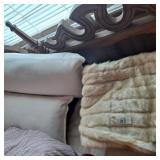 Two blankets four pillows