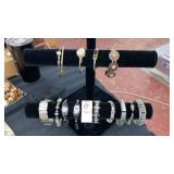 (13) fashion bracelets