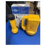 Flashlights and 6in 1 emergency radio