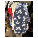 Womenï¿½s clothes L and XL over 20 pcs