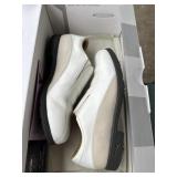 Golf shoes, women size 8