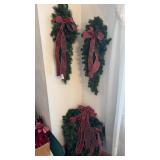 Lot of Wreath Wall Hangings