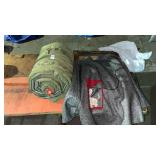 Sleeping Bag with Wolf Pillow and Skirt