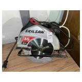 Skil saw - 2.5 hp Skil saw - 2.5 hp