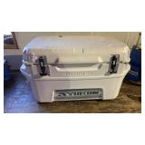 Igloo Yukon Cold Locker cooler Igloo Yukon Cold Locker cooler