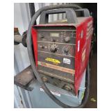 Lincoln welder V300-Pro as is Lincoln welder V300-Pro as is