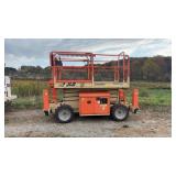 JLG 260 MRT Scissor Lift