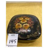 Metal hand painted trinket box