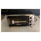 Black and Decker toaster Oven