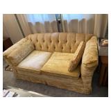Franklin furniture Company love seat 60 ï¿½