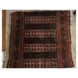 Hand woven oriental rug 100% wool 30 x 32 ï¿½
