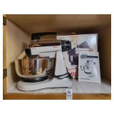 Sunbeam Deluxe Mixmaster mixer