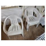 4 plastic chairs