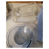Pyrex bowls & pot holder