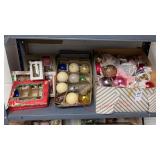 Lot of Vintage Christmas Bulbs