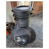 3 plastic Garbage cans