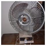 Crosley 12 inch oscillating fan