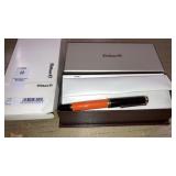 Pelikan 18k- 750 gold nib burnt orange fountain