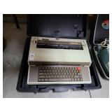 Alpha 2001 type writer