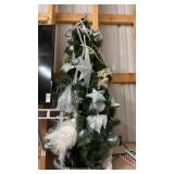 3ft Christmas Tree with Vase Base