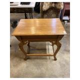 Wooden table 20in x 30in x 29in