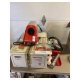 Electric tomato strainer