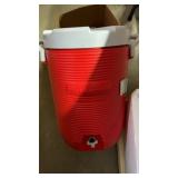Rubbermaid drink dispenser - 5 gal