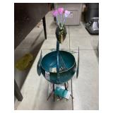 Decorative metal bird planter