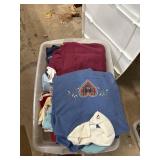 Tote of tops womanï¿½s Med to Large-24+