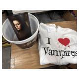 Twilight and vampire hoodie XL