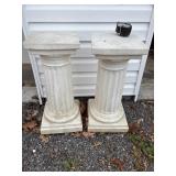 White 24 in stands pair