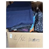 Womanï¿½s large and XL clothes 35 + pcs