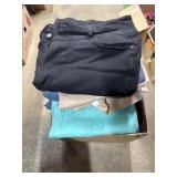 Womanï¿½s 14-16 jeans, pants, shorts - 20+ pairs